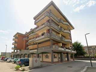 Bilocale in Vendita a Aprilia, 138'000&euro;, 67 m², con Box