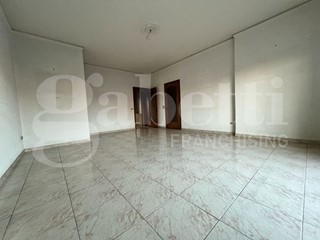 Appartamento in Vendita a Isernia, 199'000&euro;, 219 m²