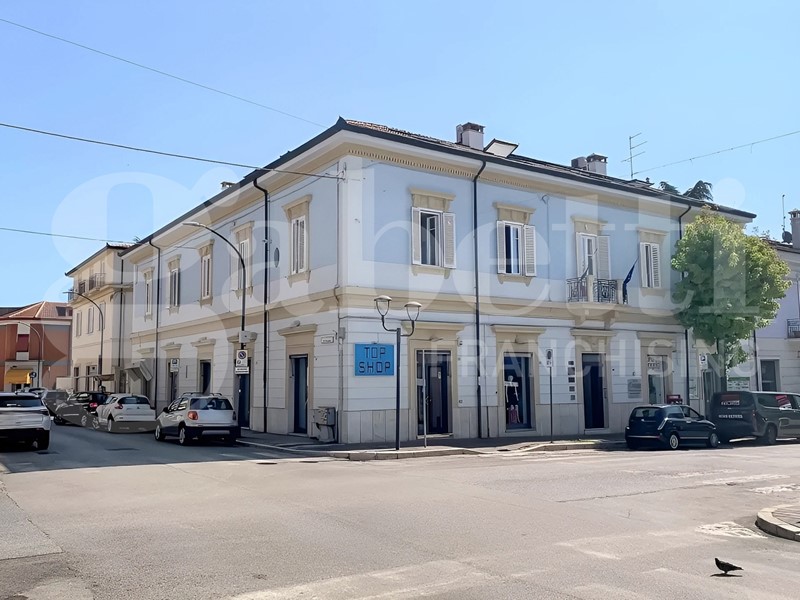 Quadrilocale in Vendita a Avezzano, 165'000&euro;, 110 m²