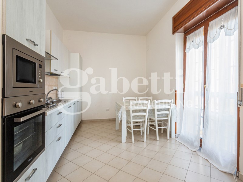 Trilocale in Vendita a Marano di Napoli, 95'000&euro;, 85 m²