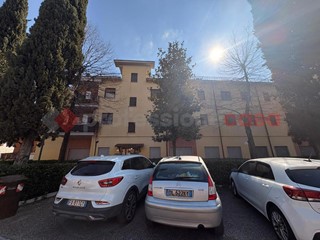 Trilocale in Vendita a Tivoli, 139'000&euro;, 80 m², con Box