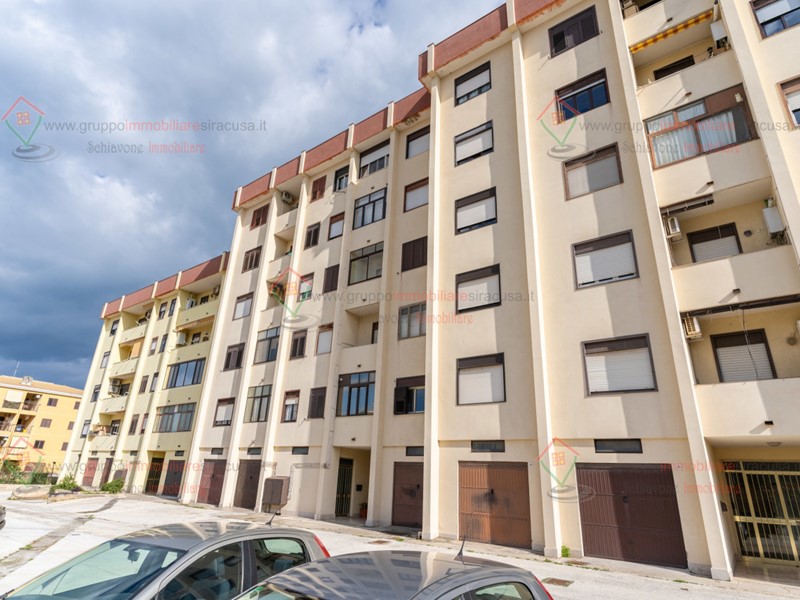 Quadrilocale in Vendita a Siracusa, zona PANAGIA, 78'000&euro;, 97 m²