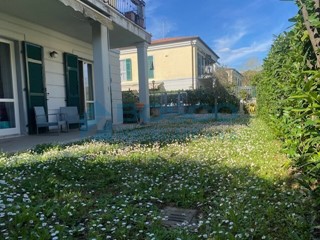 Trilocale in Affitto a Sarzana, zona Santa Caterina, 800&euro;, 85 m², arredato