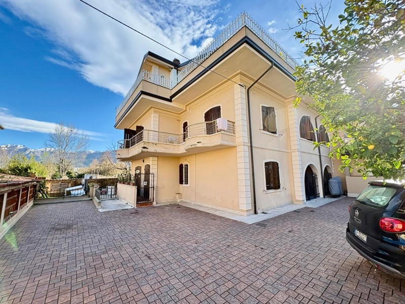 Attico in Vendita a Massa, zona Ronchi, 210'000&euro;, 70 m², arredato