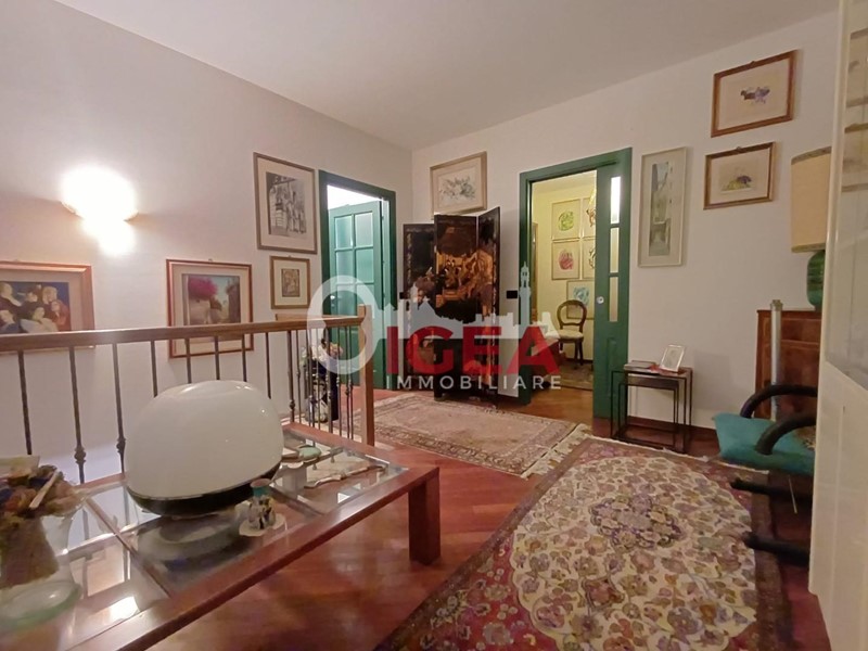 Appartamento in Vendita a Siena, 380'000&euro;, 180 m², con Box