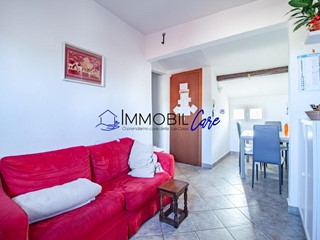 Trilocale in Vendita a Livorno, 120'000&euro;, 70 m², arredato