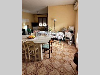 Appartamento in Vendita a San Giuliano Terme, zona Pontasserchio, 185'000&euro;, 100 m², con Box