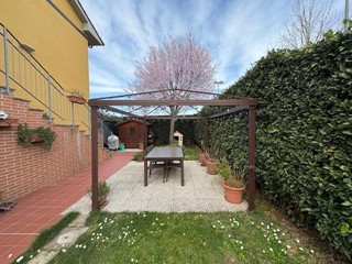 Appartamento in Vendita a Fauglia, zona Valtriano, 219'000&euro;, 93 m², arredato