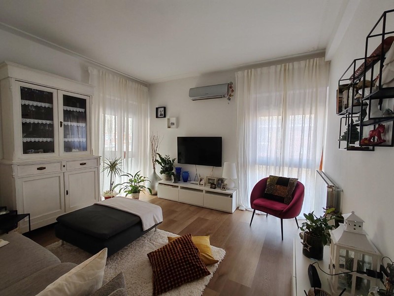 Quadrilocale in Vendita a Massa, 215'000&euro;, 90 m²