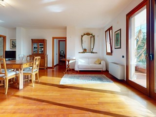 Quadrilocale in Vendita a Cagliari, 495'000&euro;, 145 m²