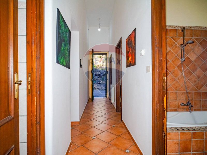 Trilocale in Affitto a Trecastagni, 650&euro;, 90 m²