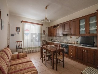 Appartamento in Vendita a Caltagirone, 58'000&euro;, 175 m²