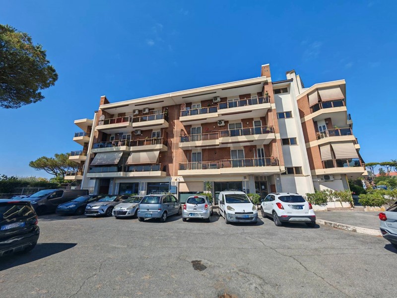 Bilocale in Vendita a Roma, 250'000&euro;, 65 m²