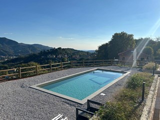 Appartamento in Vendita a Genova, 350'000&euro;, 150 m²