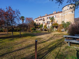 Appartamento in Vendita a Moncalieri, 850'000&euro;, 368 m²