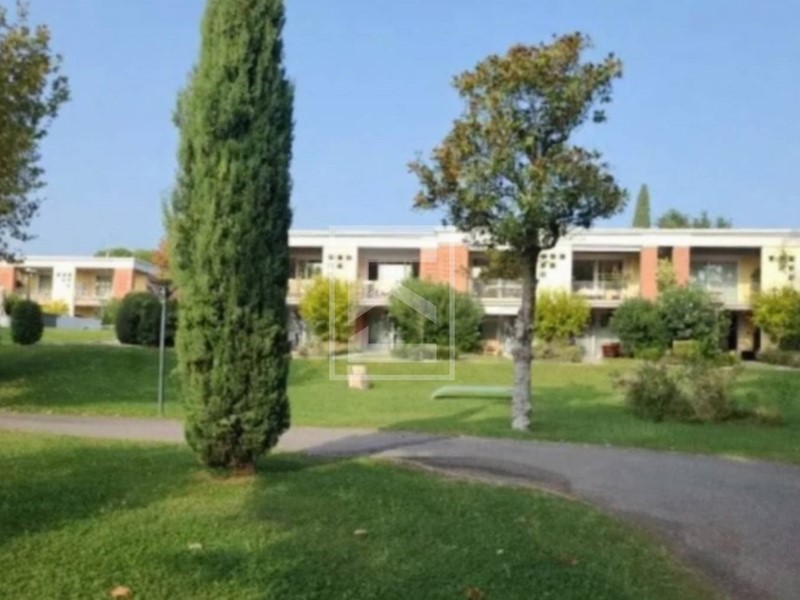 Bilocale in Vendita a Padenghe sul Garda, 195'000&euro;, 68 m²