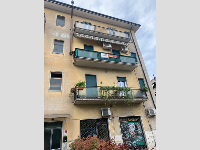 Quadrilocale in Vendita a Verona, 280'000&euro;, 110 m²