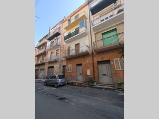 Quadrilocale in Vendita a Lentini, 38'000&euro;, 79 m²