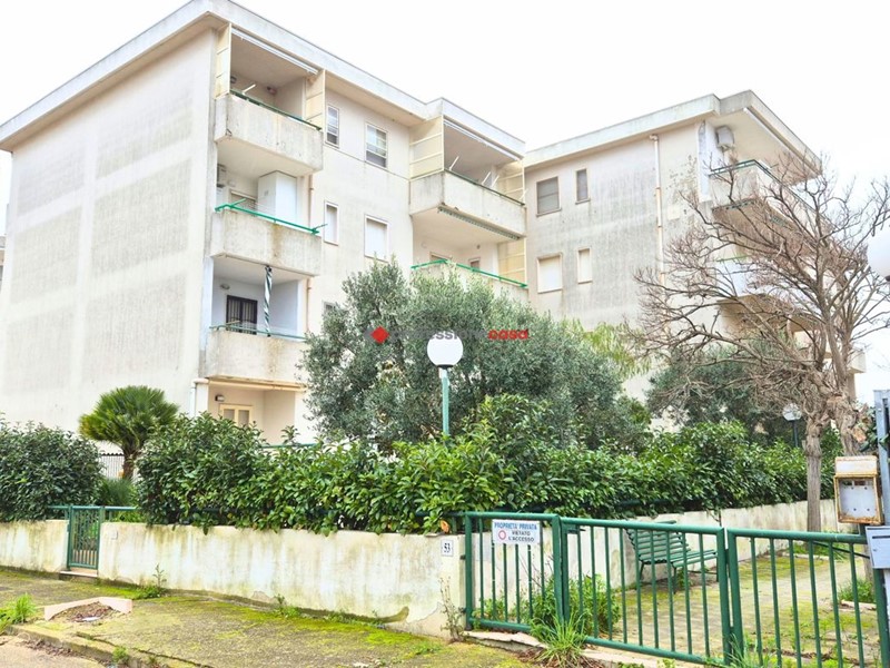 Trilocale in Vendita a Lesina, 57'000&euro;, 62 m², arredato, con Box