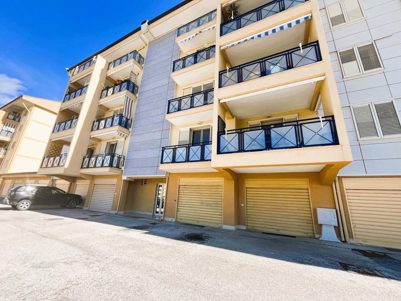 Quadrilocale in Vendita a Agrigento, 149'000&euro;, 168 m²