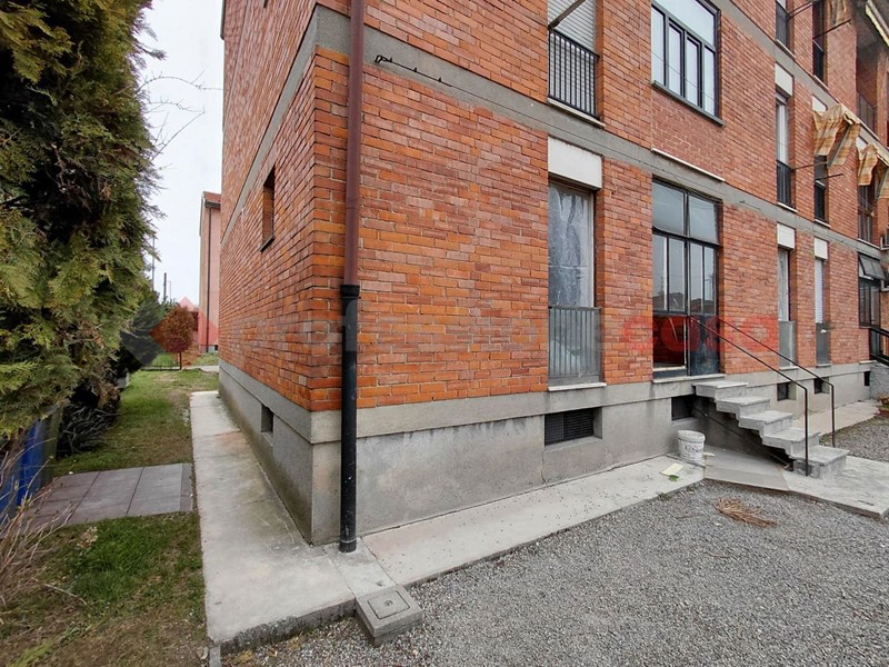 Trilocale in Vendita a Busto Garolfo, 180'000&euro;, 95 m², con Box