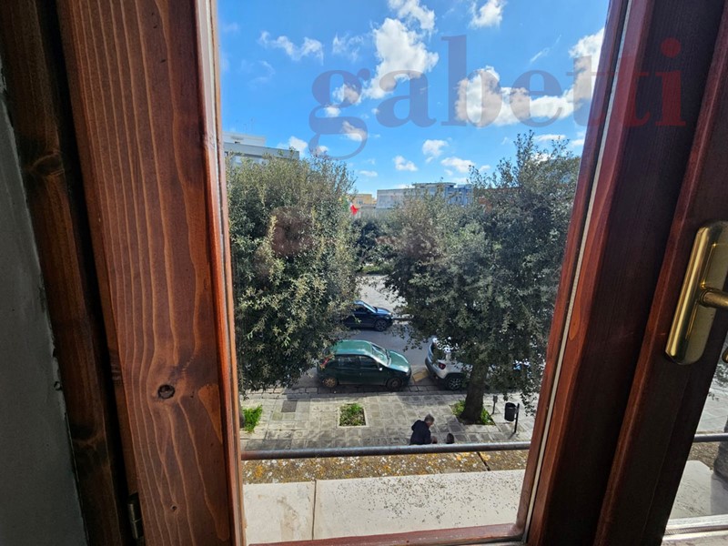 Appartamento in Vendita a Copertino, 140'000&euro;, 125 m²