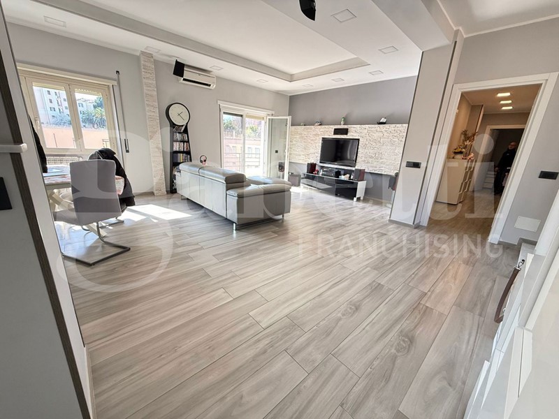 Appartamento in Vendita a Roma, 429'000&euro;, 139 m²