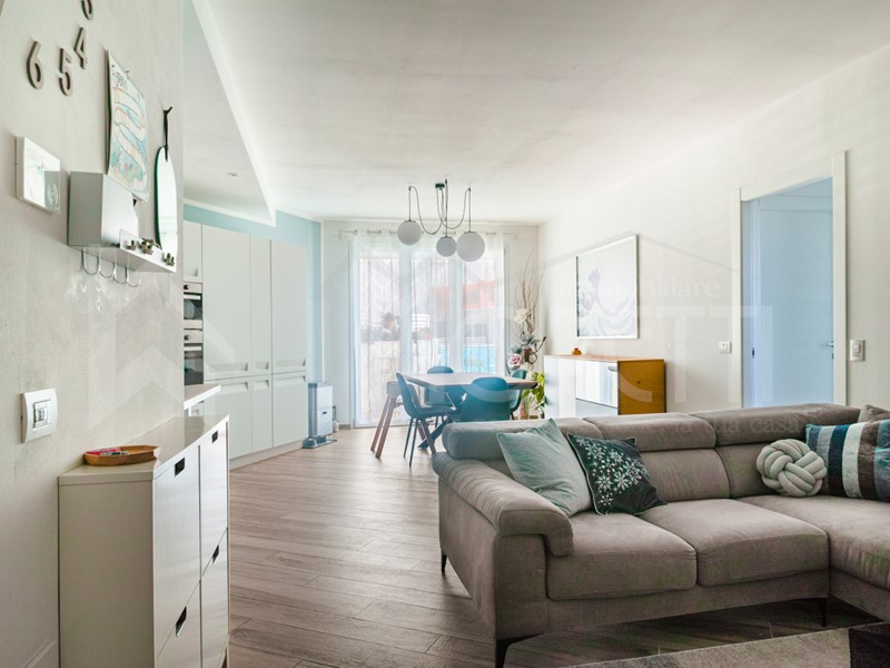 Trilocale in Vendita a Livorno, zona COTETO, SALVIANO, 275'000&euro;, 90 m², con Box