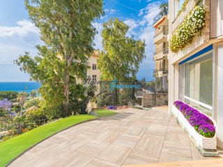 Trilocale in Vendita a Sanremo, 338'000&euro;, 71 m²