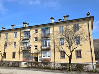 Appartamento in Vendita a Valdagno, 97'000&euro;, 125 m², con Box