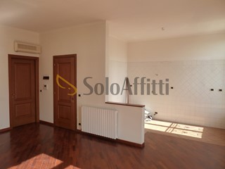 Appartamento in Affitto a Sanremo, 1'300&euro;, 120 m²