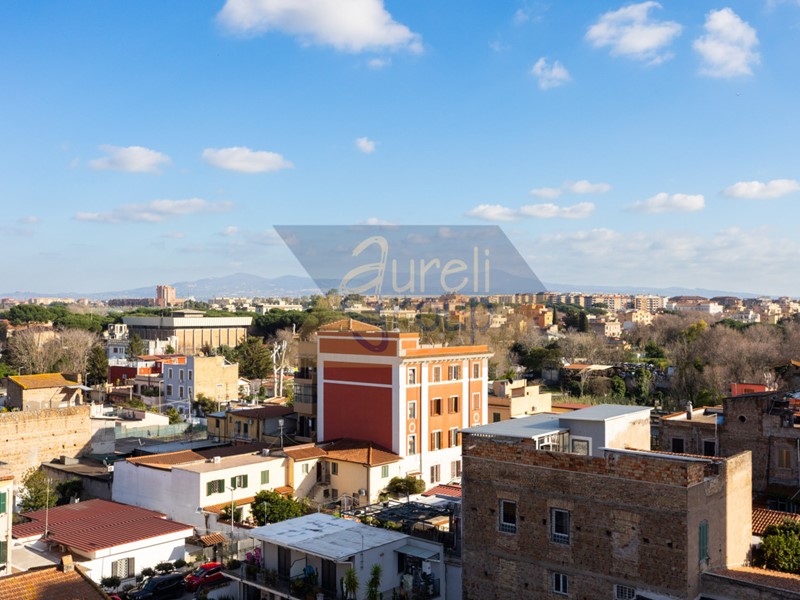 Bilocale in Vendita a Roma, zona Torpignattara, 228'000&euro;, 80 m²