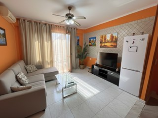 Trilocale in Vendita a Mondragone, zona viale europa, 75'000&euro;, 60 m²