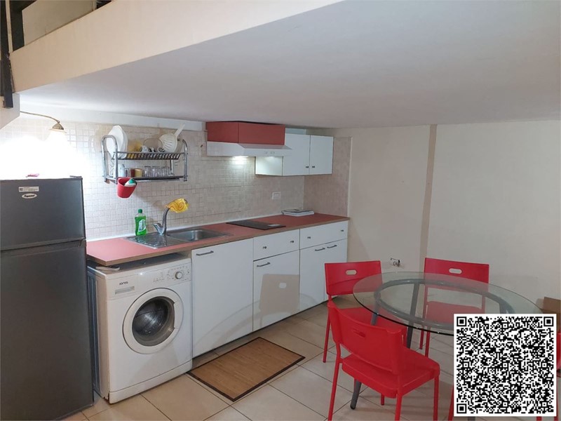 Monolocale in Affitto a Napoli, 550&euro;, 25 m²