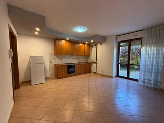 Trilocale in Affitto a Siena, 800&euro;, 50 m², arredato, con Box