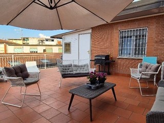 Attico in Vendita a Cascina, 205'000&euro;, 70 m², con Box