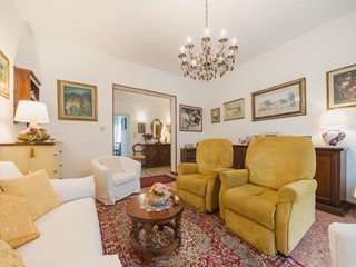 Appartamento in Vendita a Pisa, zona Marina di Pisa, 320'000&euro;, 95 m², con Box