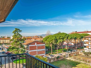 Appartamento in Vendita a Santa Croce sull'Arno, 125'000&euro;, 127 m², con Box