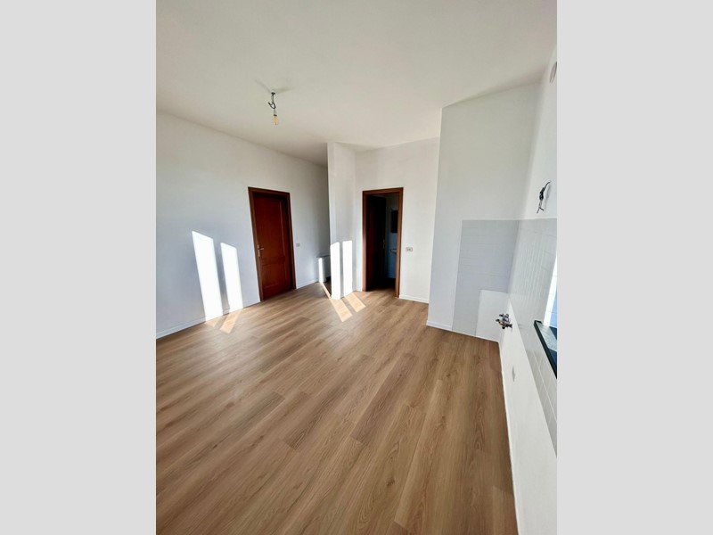 Bilocale in Vendita a Lucca, zona San Macario In Piano, 98'000&euro;, 48 m²