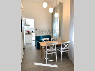Trilocale in Affitto a Palermo, 680&euro;, 80 m²