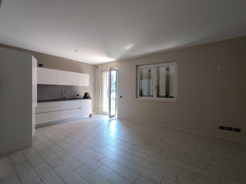 Trilocale in Affitto a Sarnico, 1'100&euro;, 110 m²