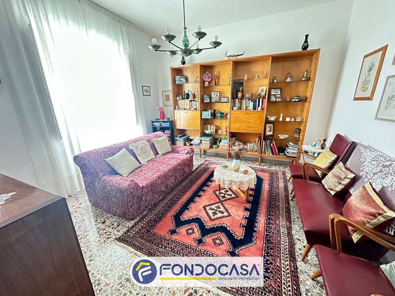 Quadrilocale in Vendita a Ascoli Piceno, 105'000&euro;, 130 m²