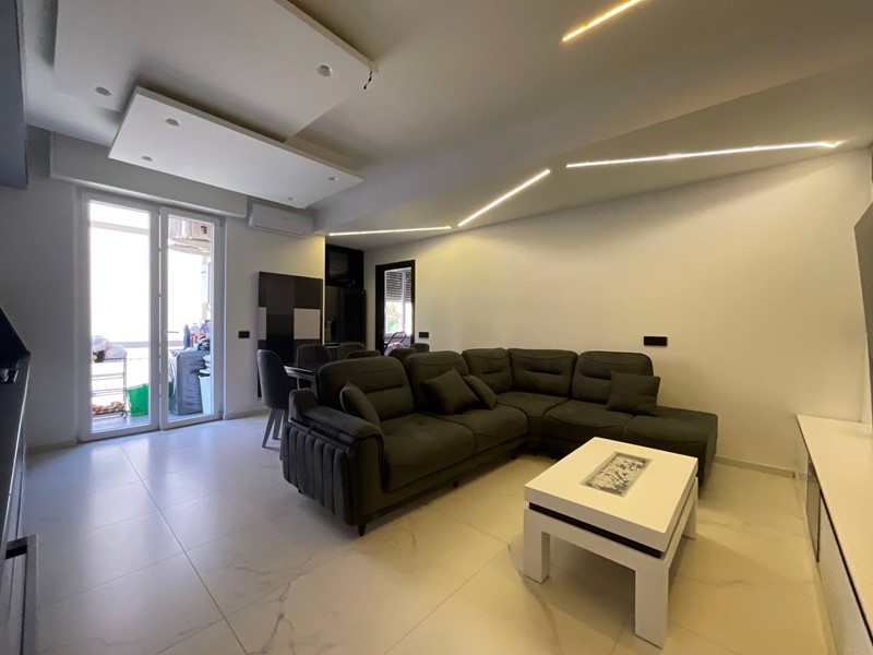 Quadrilocale in Vendita a Savona, 250'000&euro;, 100 m²