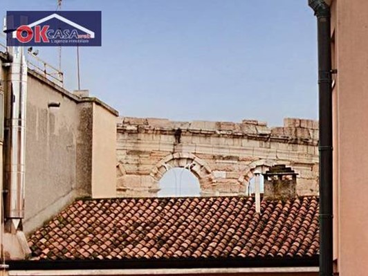 Appartamento in Vendita a Verona, 990'000&euro;, 215 m²