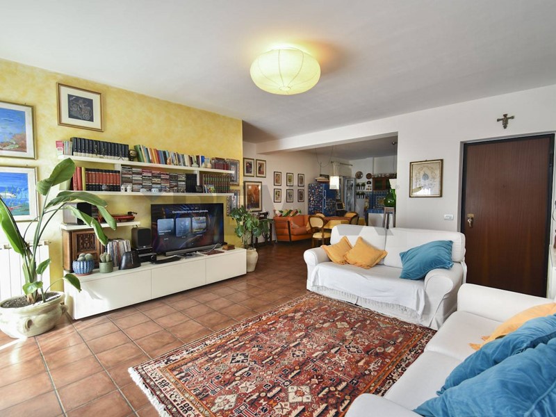 Appartamento in Vendita a Catania, 135'000&euro;, 126 m²