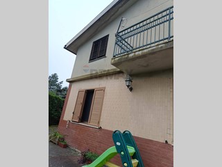 Appartamento in Vendita a Caltagirone, 155'000&euro;, 199 m²