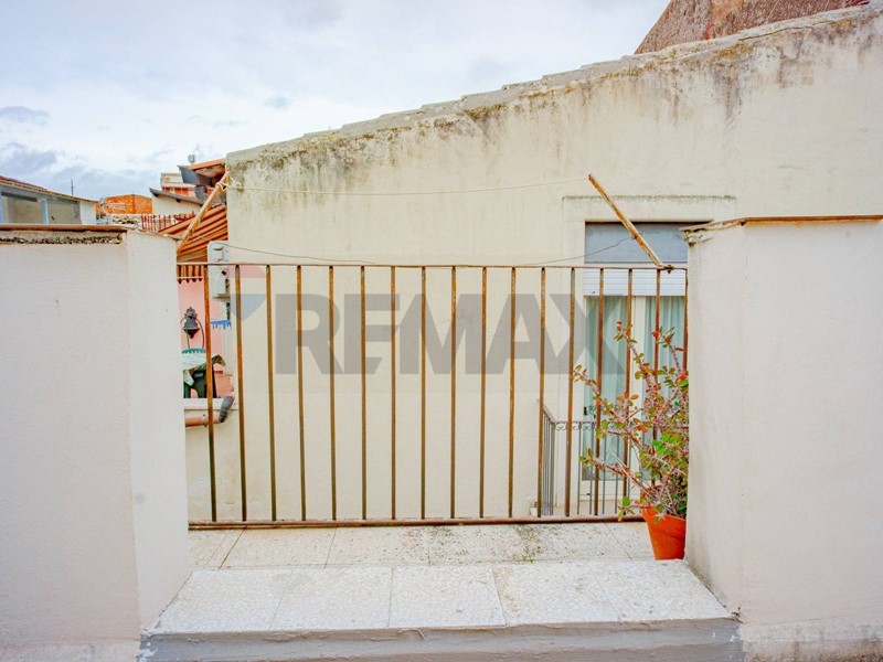 Appartamento in Vendita a Paternò, 55'000&euro;, 160 m²