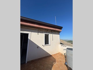 Quadrilocale in Vendita a Caltagirone, 38'000&euro;, 92 m²