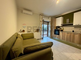 Bilocale in Vendita a Taormina, 79'000&euro;, 60 m²