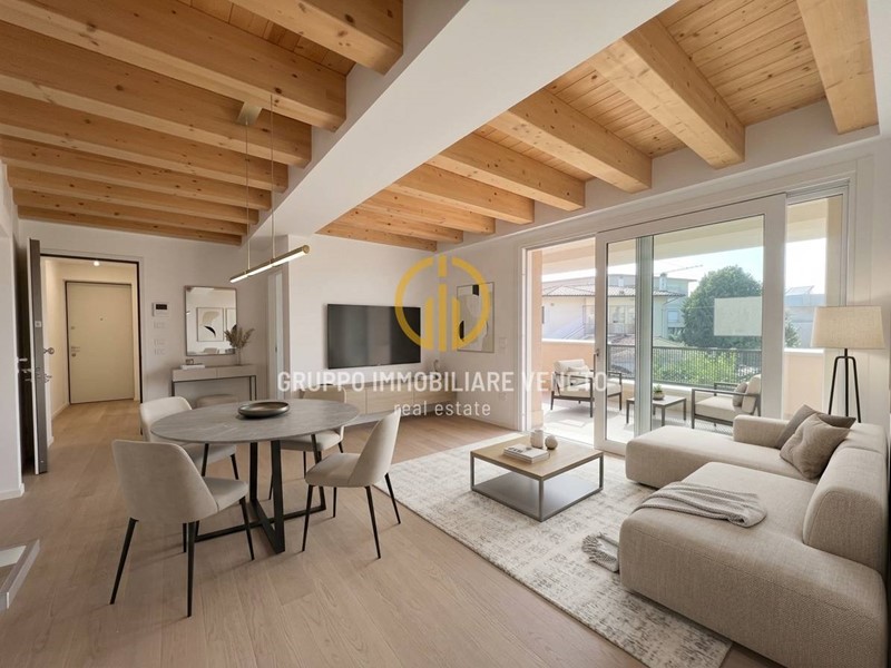 Appartamento in Vendita a Treviso, 320'000&euro;, 104 m²